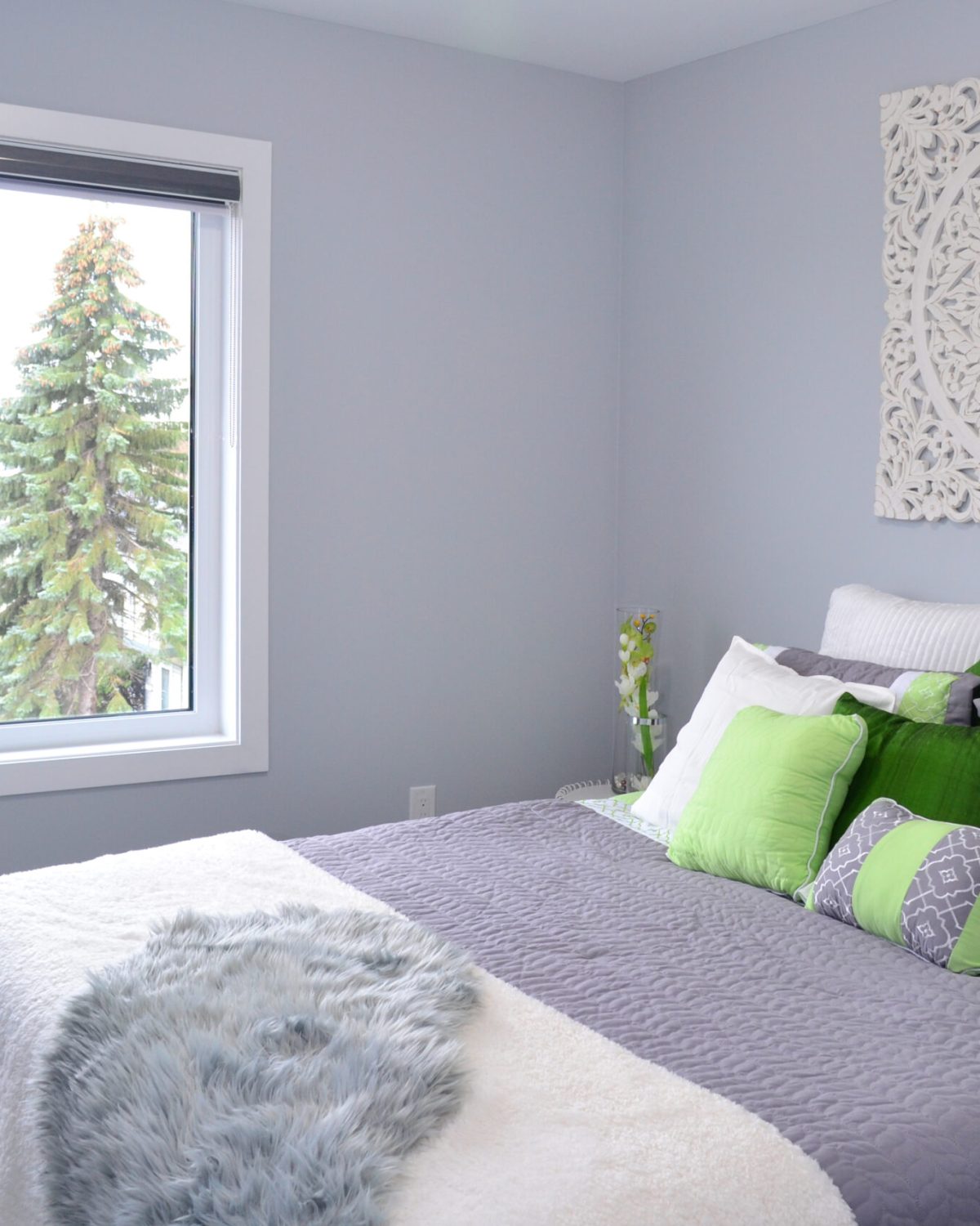 Bedroom with walk in closet