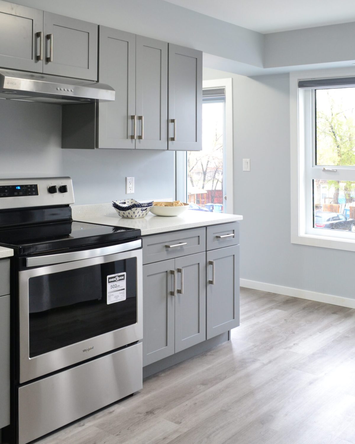 Kitchen with big Window & Door to Patio